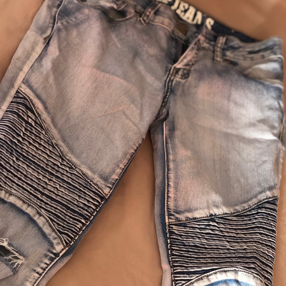 Jeans - Picture 3 of 5